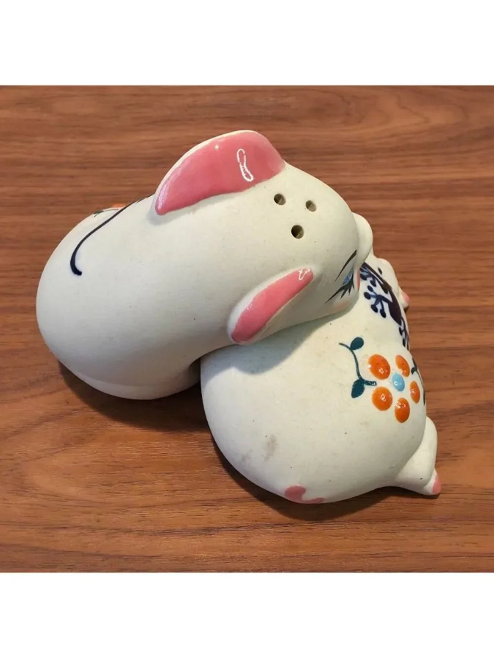 Vintage Hand-Painted Ceramic Pig Salt & Pepper Shakers w/ Gecko & Floral Design